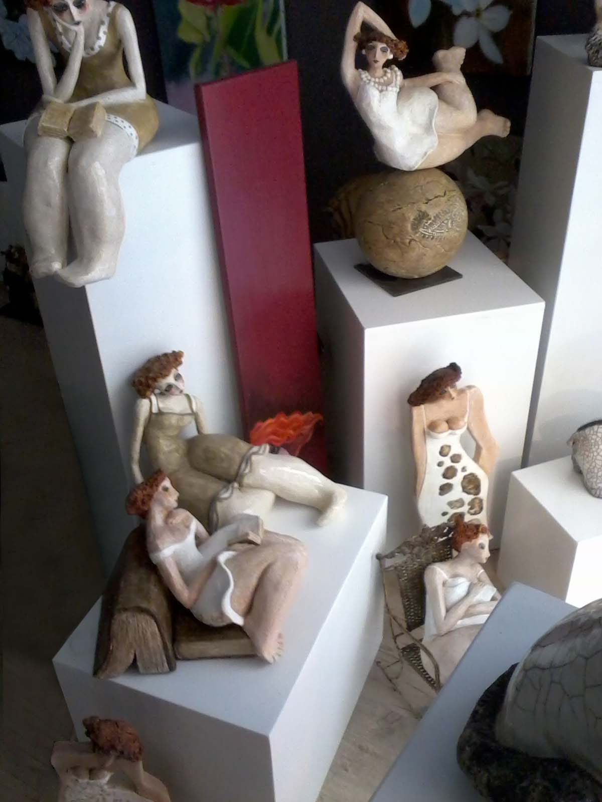 http://sanarypeinture.com/wp-content/uploads/catablog/originals/Veronique%20didierlaurent%20galerie%20il%20etait%20une%20fois%20SANARY.jpg